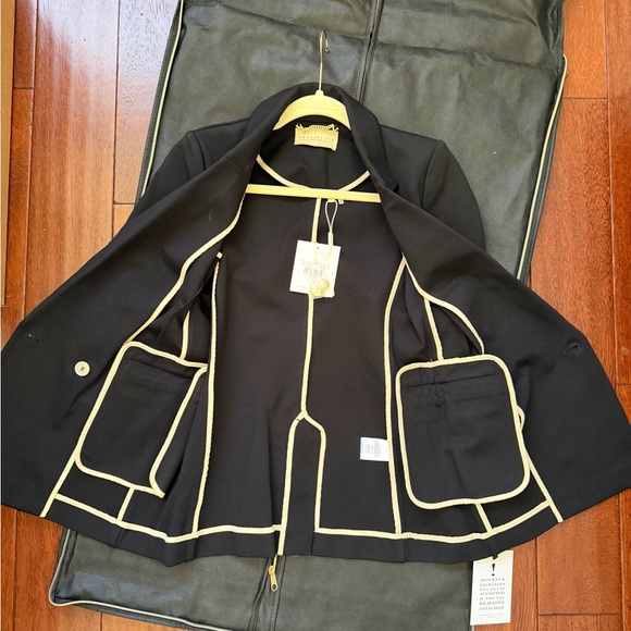 CLASSIC SIX KATHARINE DOUBLE-BREASTED BLAZER IN BLACK - Picture 3 of 9